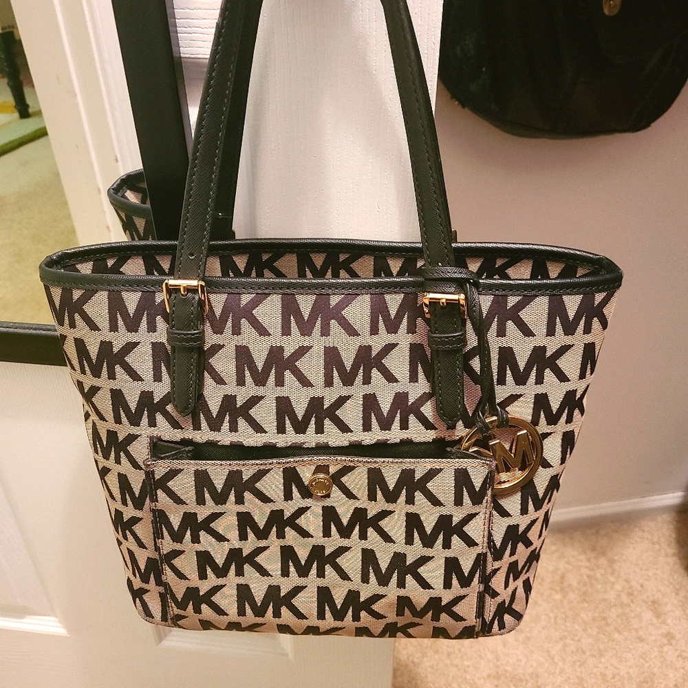 Michael Kors medium bag